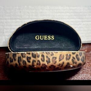 VINTAGE GUESS EYEGLASS/SHADES CASE (LEOPARD PRINT)